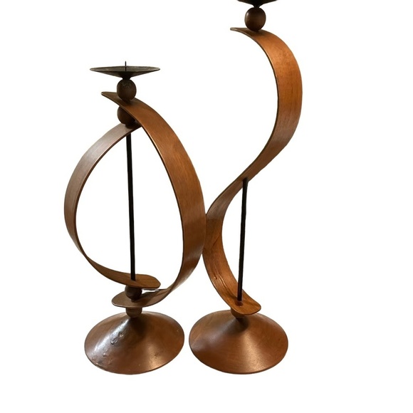 MID CENTURY MODERN ROTATING TEAK AND BLACK METAL CANDLESTICKS - Picture 4 of 13